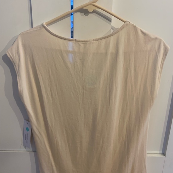 New with tags Pink Clover twist front knit top - Picture 4 of 4